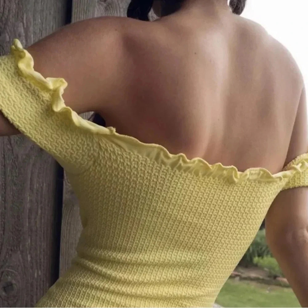 NWOT Urban Outfitters XS Buttercup Off-The-Shoulder One-Piece Swimsuit - Picture 3 of 9